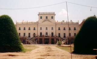 Fertőd, Esterházy-kastély 1.01.kép.jpg Fertőd, Esterházy-kastély 1.01.kép.jpg