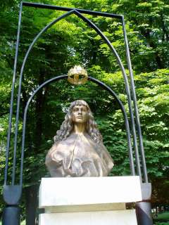 Komárom (Komárno), Anglia park: V. László szobra.jpg Komárom (Komárno), Anglia park: V. László szobra.jpg