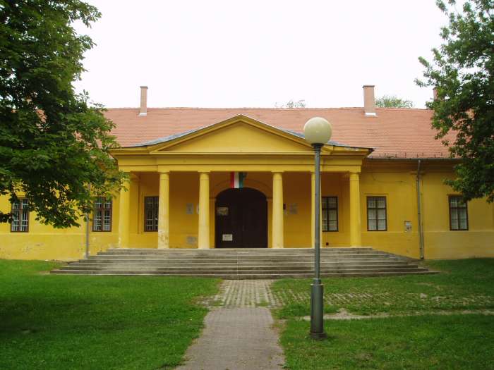 Nagykőrös, Ceglédi út 19. 1.kép.jpg Nagykőrös, Ceglédi út 19. 1.kép.jpg