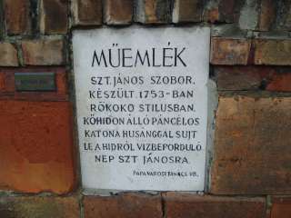 Pápa, Szent István út: Nepomuki Szent János szobor 2.kép.jpg Pápa, Szent István út: Nepomuki Szent János szobor 2.kép.jpg