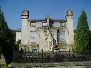 Sümeg, Temető: Darnay Kálmán sírja.jpg Sümeg, Temető: Darnay Kálmán sírja.jpg